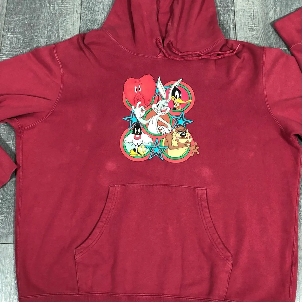 UNIQLO x LOONEY TUNES WB Long Sleeve Sweat Pullover Red Hoodie‎ Size XL